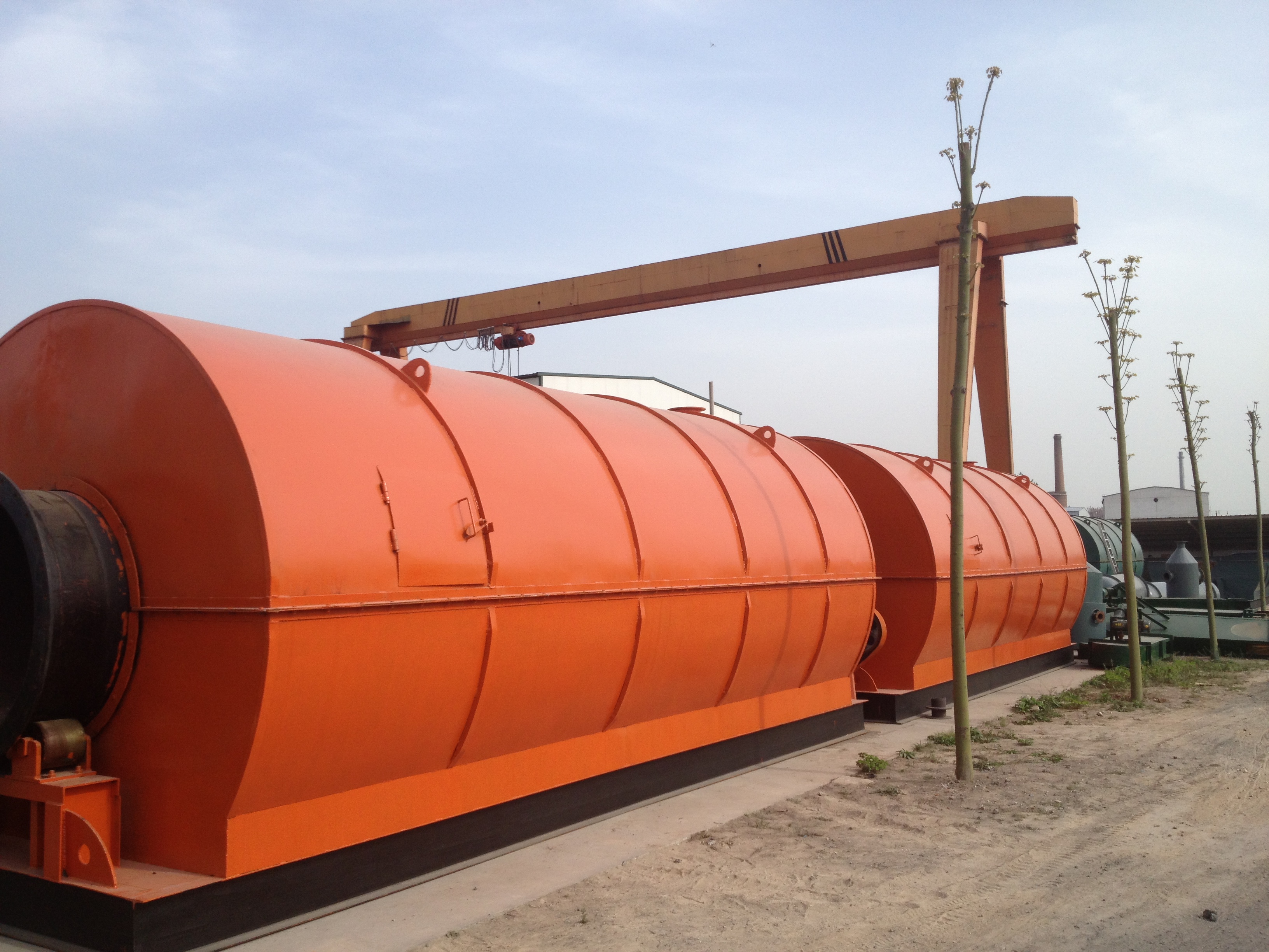 Machine extract crude oil from plastic