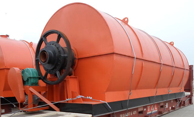 Recycling tire into oil plant